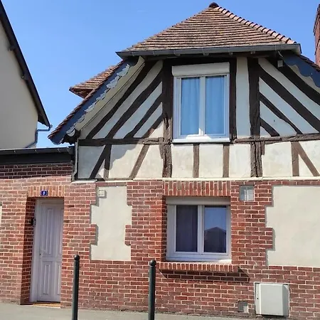 Holiday home Maison Cocooning Pres De Honfleur La Riviere-Saint-Sauveur